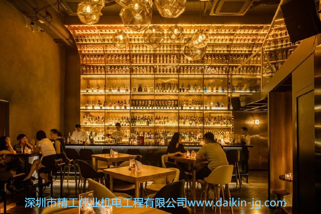 深圳南山CIAO AMICI酒吧使用大金商用中央空调SkyAir-Multi系列，性能优越！